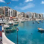 Modern Steps From Balluta Bay Διαμέρισμα